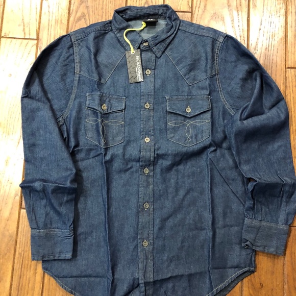 Broken Thread Button up - Picture 2 of 2